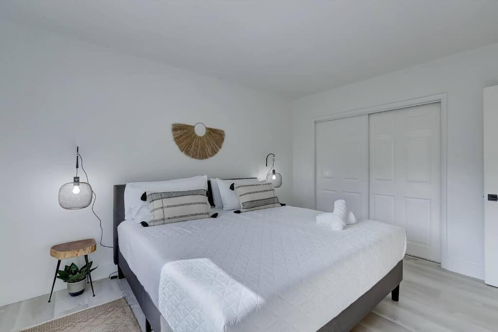 Chic Retreat: 2Br Apartment! Φορτ Λόντερντεϊλ Εξωτερικό φωτογραφία