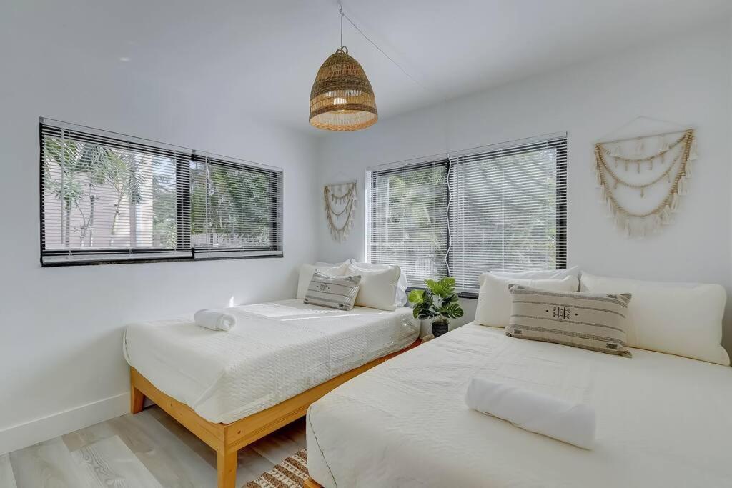 Chic Retreat: 2Br Apartment! Φορτ Λόντερντεϊλ Εξωτερικό φωτογραφία